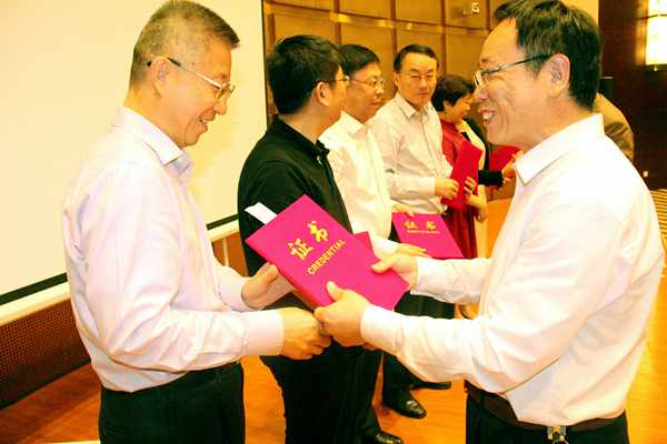 5bd96f39da6ae.jpg 1.jpg