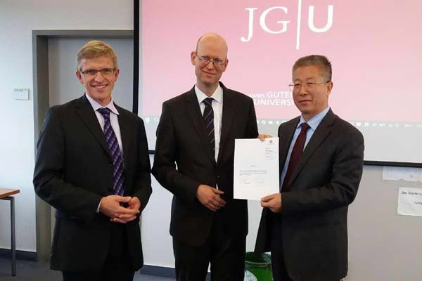 5bdac4a50b158.jpg 1.jpg